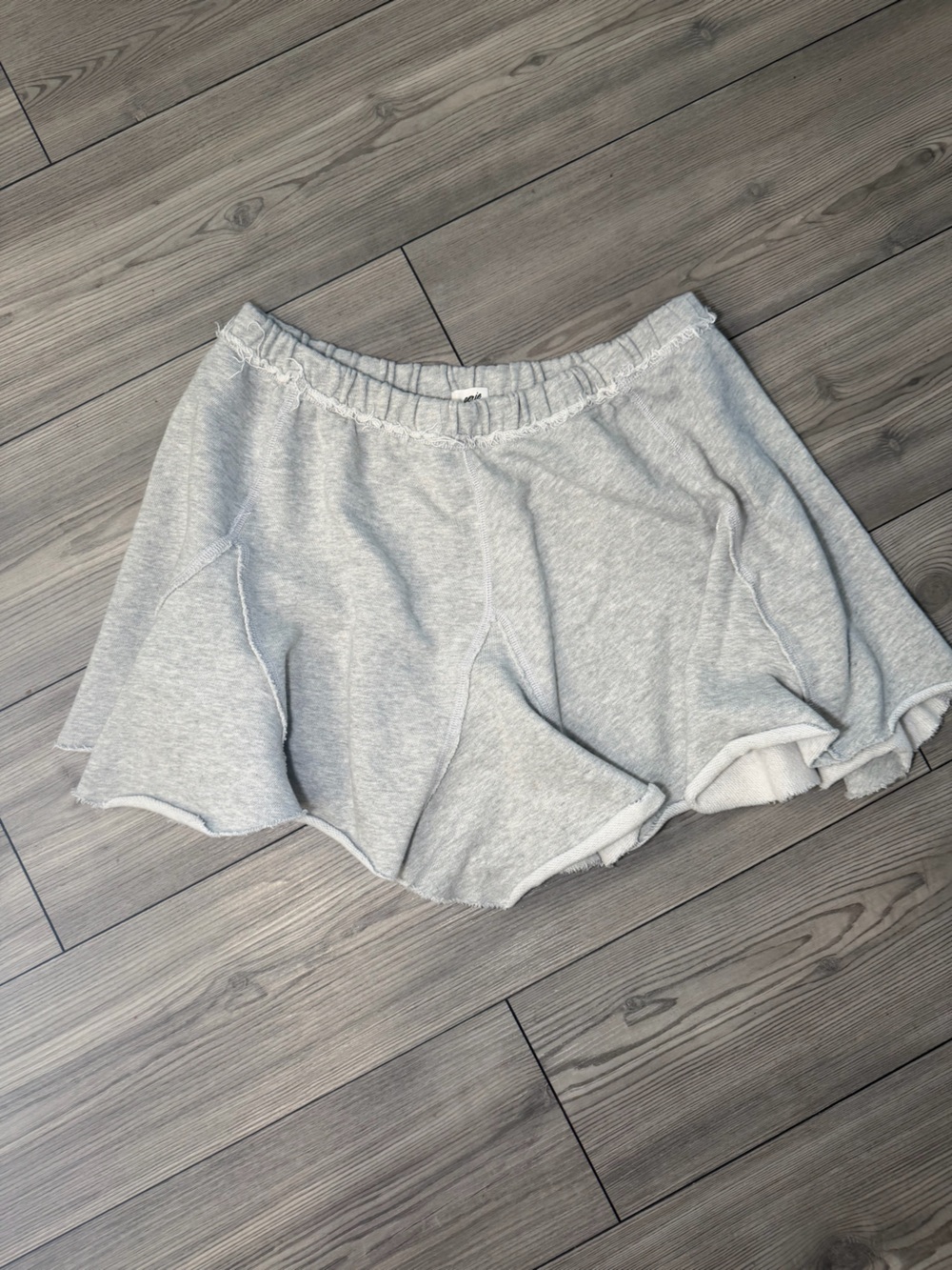 aerie Light Gray Ruffle Skirt M